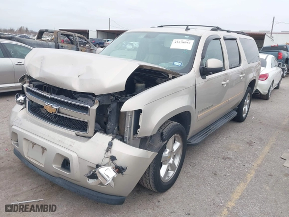 2007 Chevrolet Suburban LT with VIN 3GNFC16J77G130510, listed as a IAAI auction lot 41378042 with 152,459 mi miles. Bid and sale history available at carsss.com. Image 17.