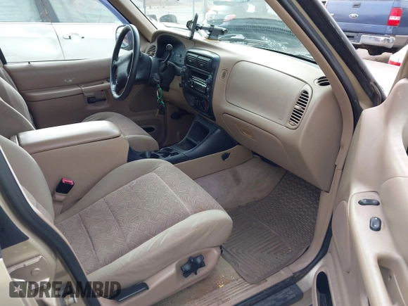 2001 Ford Explorer XLT с VIN 1FMZU73E01ZA62163, выставлен на аукционе IAAI как лот 41449435 с пробегом 226 629 миль миль и . История ставок и продаж доступна на DreamBid. Изображение 5.