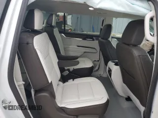 2024 GMC Acadia FWD Denali z VIN 1GKENLKS0RJ221469, wystawiony jako Copart lot #78418114 z przebiegiem 1310 mil mil oraz Szkoda całkowita • Salvage title. Historia ofert i sprzedaży dostępna na DreamBid. Obrazek 12.