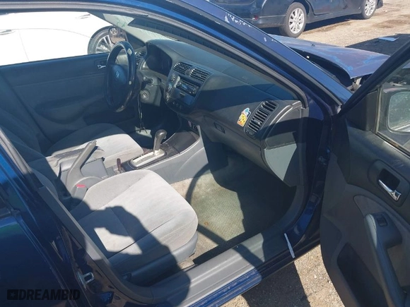 2005 Honda Civic Sdn LX with VIN 2HGES16595H535227, listed as a IAAI auction lot 42054434 with 179,613 mi miles. Bid and sale history available at carsss.com. Image 5.
