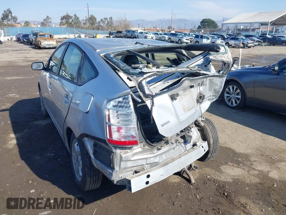 2008 Toyota Prius with VIN JTDKB20U283346854, listed as a IAAI auction lot 41443147 with 175,830 mi miles. Bid and sale history available at carsss.com. Image 3.