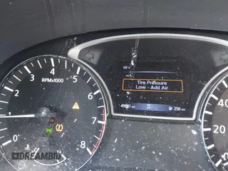 2020 Nissan Pathfinder S with VIN 5N1DR2AN2LC631666, listed as a IAAI auction lot 39193043 with 49,881 mi miles. Bid and sale history available at carsss.com. Image 7.