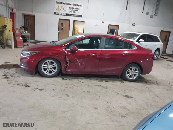 2018 Chevrolet Cruze LT with VIN 1G1BE5SM8J7103790, listed as a IAAI auction lot 41387484 with NaN miles. Bid and sale history available at carsss.com. Image 14.