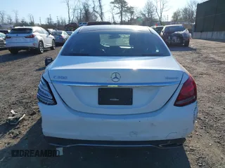 2018 Mercedes-Benz C 300 z VIN WDDWF4KB7JR351702, wystawiony jako IAAI lot #41979629 z przebiegiem 110 799 mil mil oraz . Historia ofert i sprzedaży dostępna na DreamBid. Obrazek 16.