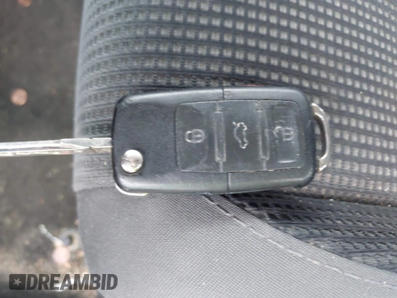 2009 Volkswagen Jetta S с VIN 3VWJM71K09M154233, выставлен на аукционе IAAI как лот 41876480 с пробегом 196 569 миль миль и . История ставок и продаж доступна на DreamBid. Изображение 11.
