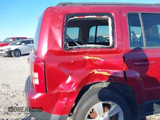 2013 Jeep Patriot Latitude z VIN 1C4NJPFA5DD102131, wystawiony jako IAAI lot #41271136 z przebiegiem 149 863 mil mil oraz . Historia ofert i sprzedaży dostępna na DreamBid. Obrazek 19.