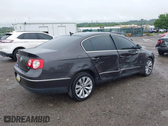 2008 Volkswagen Passat Komfort with VIN WVWAK73C88P052203, listed as a IAAI auction lot 42461111 with 197,988 mi miles and . Bid and sale history available at DreamBid. Image 4.