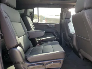 2025 Chevrolet Suburban Z71 z VIN 1GNS6DRD5SR178769, wystawiony jako Copart lot #48332075 z przebiegiem 1 117 mil mil oraz Szkoda całkowita • Salvage title. Historia ofert i sprzedaży dostępna na DreamBid. Obrazek 11.