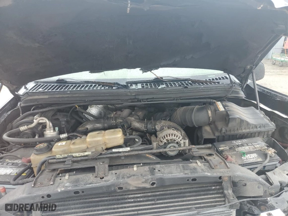 2000 Ford Super Duty F-250 XL with VIN 1FTNW21F1YEC55399, listed as a Copart auction lot 44833085 with 393,351 mi miles and Salvage Title. Bid and sale history available at carsss.com. Image 12.