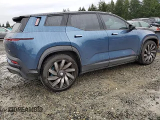 2023 Fisker Ocean One z VIN VCF1ZBU2XPG003443, wystawiony jako Copart lot #50072055 z przebiegiem 7805 mil mil oraz Szkody całkowita. Historia ofert i sprzedaży dostępna na DreamBid. Obrazek 3.