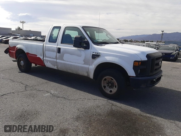 2008 Ford F-250 XL with VIN 1FTSX20508EE35630, listed as a Copart auction lot 53877234 with 117,312 mi miles and Clean title. Bid and sale history available at DreamBid. Image 4.