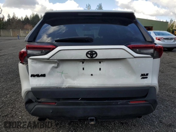 2020 Toyota RAV4 XLE with VIN 2T3P1RFV0LC099665, listed as a Copart auction lot 51187755 with 86,198 mi miles and Salvage Title. Bid and sale history available at DreamBid. Image 6.