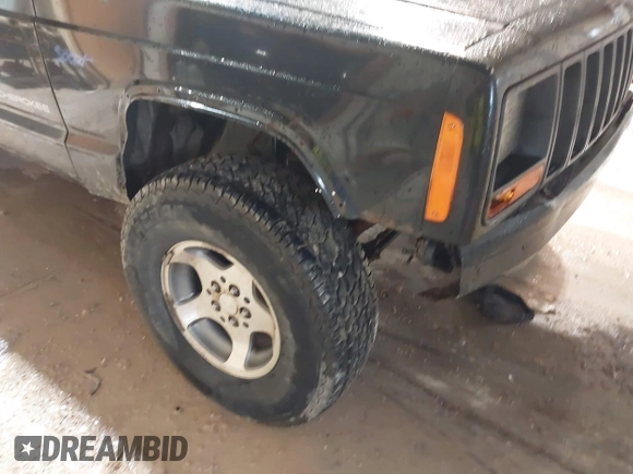1998 Jeep Cherokee Sport z VIN 1J4FJ68S2WL142027, wystawiony jako IAAI lot #42305669 z przebiegiem 249 580 mil mil oraz . Historia ofert i sprzedaży dostępna na DreamBid. Obrazek 6.