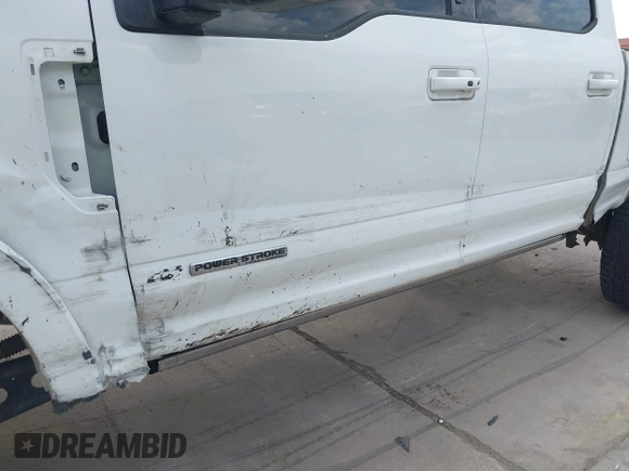 2019 Ford F-250 XL z VIN 1FT7W2BT8KEC07418, wystawiony jako IAAI lot #42261333 z przebiegiem 99 816 mil mil oraz . Historia ofert i sprzedaży dostępna na DreamBid. Obrazek 18.