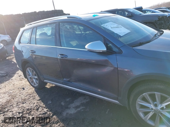 2017 Volkswagen Golf S с VIN 3VWH17AU3HM514845, выставлен на аукционе IAAI как лот 41590834 с пробегом 84 954 миль миль и . История ставок и продаж доступна на DreamBid. Изображение 6.