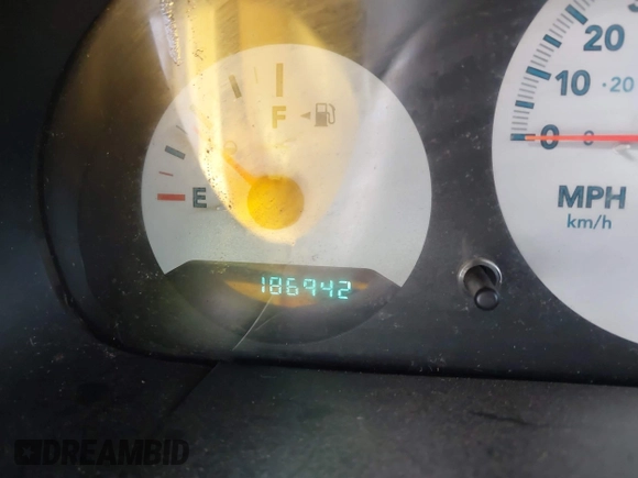 2007 Dodge Grand Caravan SE with VIN 1D4GP24R97B100680, listed as a IAAI auction lot 42253508 with 186,942 mi miles and . Bid and sale history available at DreamBid. Image 7.
