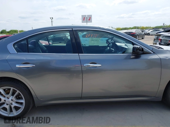 2014 Nissan Maxima S z VIN 1N4AA5AP5EC484642, wystawiony jako IAAI lot #42012492 z przebiegiem 109 413 mil mil oraz . Historia ofert i sprzedaży dostępna na DreamBid. Obrazek 13.