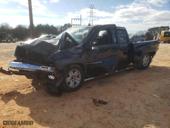 2007 Chevrolet Silverado 1500 LT w/2LT with VIN 3GCEK13M17G556957, listed as a Copart auction lot 41504195 with NaN miles and Salvage Title. Bid and sale history available at carsss.com. Image 1.