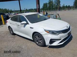 2020 Kia Optima LX z VIN 5XXGT4L34LG403002, wystawiony jako IAAI lot #42371249 z przebiegiem 85 402 mil mil oraz . Historia ofert i sprzedaży dostępna na DreamBid. Obrazek 1.