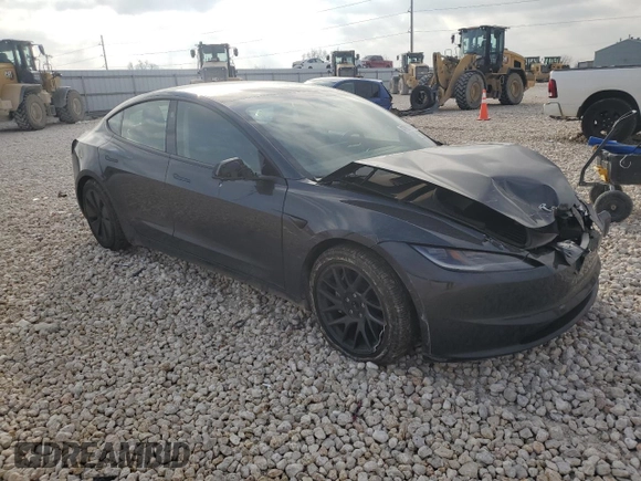2024 Tesla Model 3 z VIN 5YJ3E1EAXRF741132, wystawiony jako Copart lot #47823795 z przebiegiem 25 183 mil mil oraz Szkody całkowita. Historia ofert i sprzedaży dostępna na DreamBid. Obrazek 4.