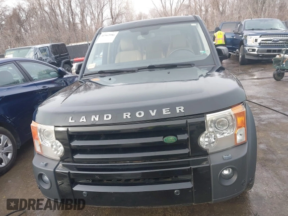 2007 Land Rover LR3 HSE with VIN SALAG25467A434055, listed as a IAAI auction lot 41563986 with 134,441 mi miles. Bid and sale history available at carsss.com. Image 6.