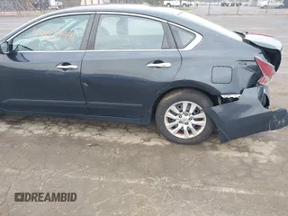 2015 Nissan Altima 2.5 S with VIN 1N4AL3AP7FC198467, listed as a IAAI auction lot 42029941 with 144,760 mi miles. Bid and sale history available at carsss.com. Image 17.