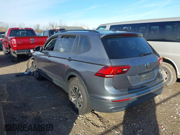 2024 Volkswagen Tiguan S with VIN 3VVRB7AX7RM103854, listed as a IAAI auction lot 40829997 with 3,683 mi miles and . Bid and sale history available at DreamBid. Image 3.