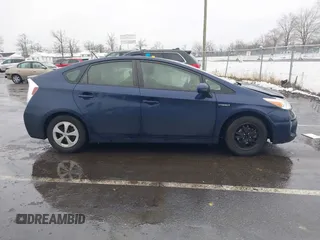 2015 Toyota Prius Four with VIN JTDKN3DU9F0421300, listed as a IAAI auction lot 41541385 with 156,398 mi miles. Bid and sale history available at carsss.com. Image 13.