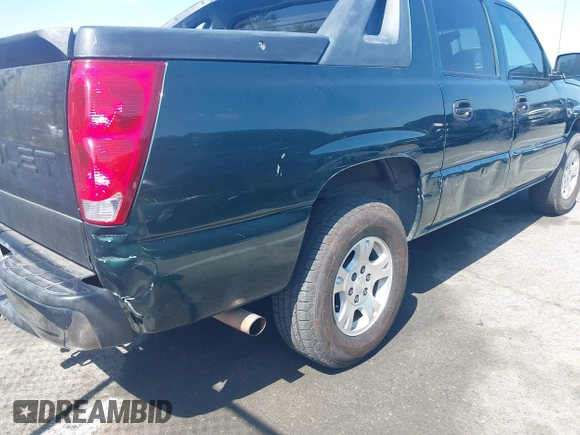 2003 Chevrolet Avalanche with VIN 3GNEC13T03G243761, listed as a IAAI auction lot 42164429 with 197,951 mi miles and . Bid and sale history available at DreamBid. Image 6.