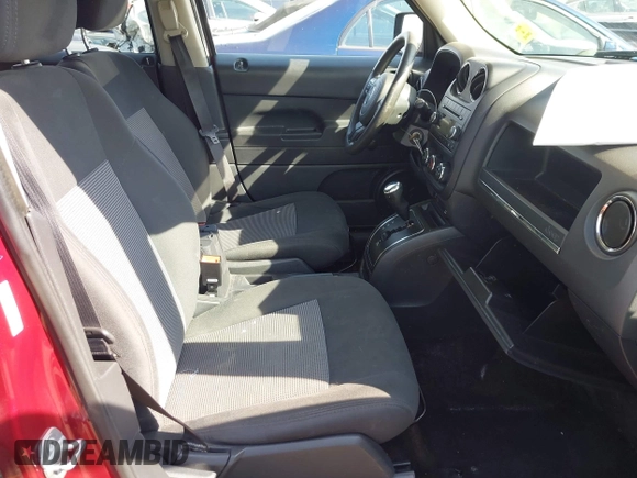 2014 Jeep Patriot Sport with VIN 1C4NJPBA2ED798311, listed as a IAAI auction lot 41893807 with 138,405 mi miles. Bid and sale history available at carsss.com. Image 5.