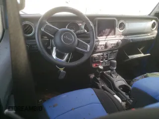 2022 Jeep Wrangler Unlimited Rubicon with VIN 1C4JJXFM7NW237044, listed as a Copart auction lot 68004203 with Not provided miles and Salvage title. Bid and sale history available at DreamBid. Image 8.