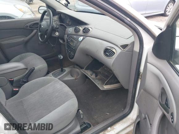 2000 Ford Focus SE with VIN 1FAFP3430YW260053, listed as a IAAI auction lot 42166070 with 114,761 mi miles and . Bid and sale history available at carsss.com. Image 5.
