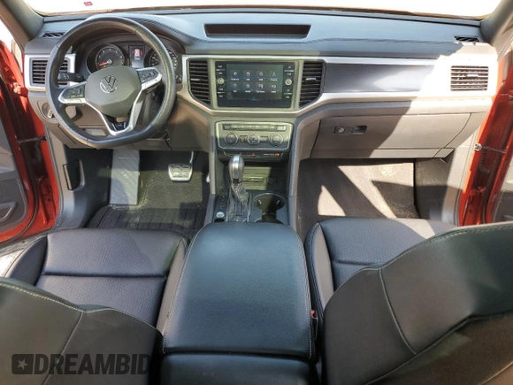 2021 Volkswagen Atlas SE with VIN 1V2PE2CA6MC229995, listed as a Copart auction lot 53197635 with 61,998 mi miles and Salvage title. Bid and sale history available at DreamBid. Image 8.