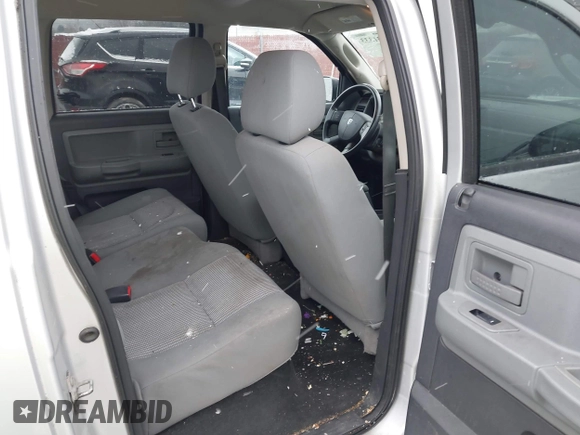 2011 Ram Dakota Bighorn/Lonestar with VIN 1D7RW3GK4BS662921, listed as a IAAI auction lot 41231333 with 190,634 mi miles. Bid and sale history available at carsss.com. Image 8.