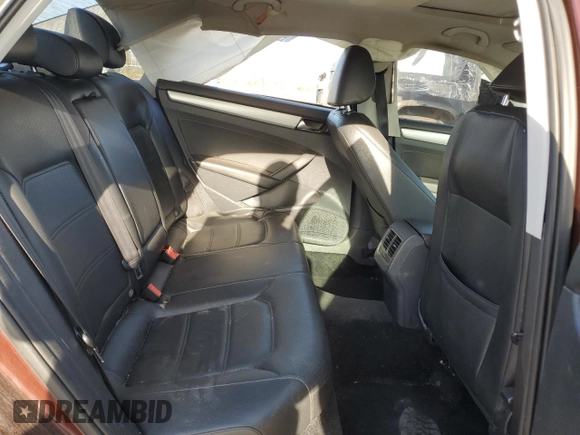 2013 Volkswagen Passat SE with VIN 1VWBN7A38DC094268, listed as a Copart auction lot 54378765 with 172,105 mi miles and Clean title. Bid and sale history available at DreamBid. Image 10.