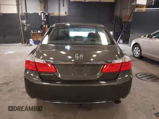 2013 Honda Accord EX с VIN 1HGCR2F77DA255037, выставлен на аукционе IAAI как лот 42502142 с пробегом 104 746 миль миль и . История ставок и продаж доступна на DreamBid. Изображение 16.