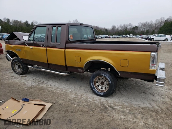 1988 Ford F-150 with VIN 1FTEX14N2JKA84275, listed as a Copart auction lot 88819435 with 89,176 mi miles and Clean Title. Bid and sale history available at carsss.com. Image 2.