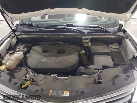 2016 Lincoln MKC Reserve with VIN 5LMTJ3DH2GUJ24052, listed as a IAAI auction lot 41666912 with 62,818 mi miles and . Bid and sale history available at DreamBid. Image 10.
