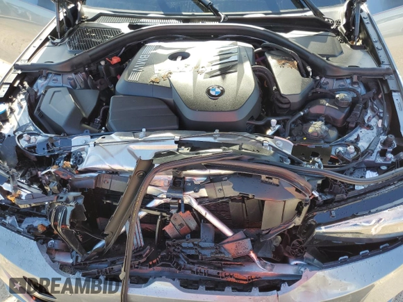 2025 BMW 3 Series 330i with VIN 3MW69CW0XS8E97928, listed as a Copart auction lot 85332294 with Not Provided miles and Non Repairable. Bid and sale history available at carsss.com. Image 13.