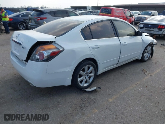 2012 Nissan Altima 2.5 SL with VIN 1N4AL2AP9CN412532, listed as a IAAI auction lot 41807737 with 195,072 mi miles. Bid and sale history available at carsss.com. Image 4.