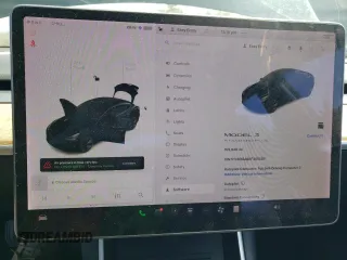 2019 Tesla Model 3 Mid Range z VIN 5YJ3E1EA6KF306887, wystawiony jako Copart lot #52401625 z przebiegiem 105 948 mil mil oraz Szkody całkowita. Historia ofert i sprzedaży dostępna na DreamBid. Obrazek 9.