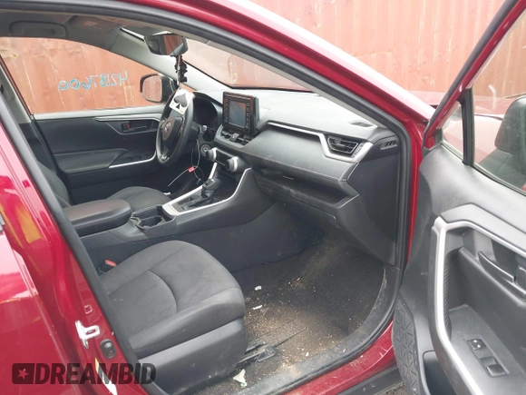 2019 Toyota RAV4 LE with VIN JTMH1RFV2KJ005625, listed as a IAAI auction lot 42187600 with 131,215 mi miles and . Bid and sale history available at DreamBid. Image 5.