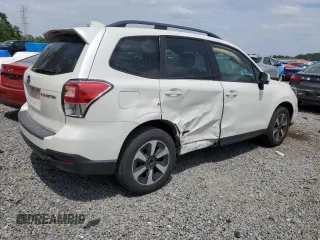 2018 Subaru Forester Premium with VIN JF2SJAGCXJH525650, listed as a Copart auction lot 53528945 with 113,564 mi miles and Salvage Title. Bid and sale history available at carsss.com. Image 3.