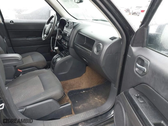 2016 Jeep Patriot Sport with VIN 1C4NJPBAXGD735637, listed as a IAAI auction lot 41745803 with 160,229 mi miles. Bid and sale history available at carsss.com. Image 5.