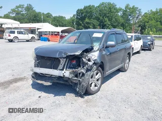 2011 Toyota Highlander Limited with VIN 5TDYK3EH3BS027884, listed as a IAAI auction lot 42527160 with 310,068 mi miles and . Bid and sale history available at DreamBid. Image 18.