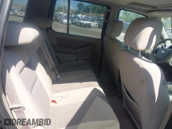 2007 Ford Explorer XLT с VIN 1FMEU73E47UA98054, выставлен на аукционе IAAI как лот 42794852 с пробегом 130 632 миль миль и . История ставок и продаж доступна на DreamBid. Изображение 8.