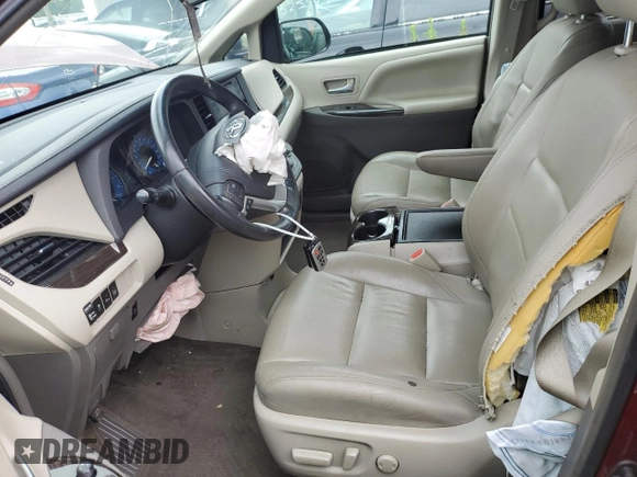 2017 Toyota Sienna XLE Auto Access Seat with VIN 5TDYZ3DC7HS891072, listed as a Copart auction lot 61480035 with 121,226 mi miles and Salvage title. Bid and sale history available at DreamBid. Image 7.