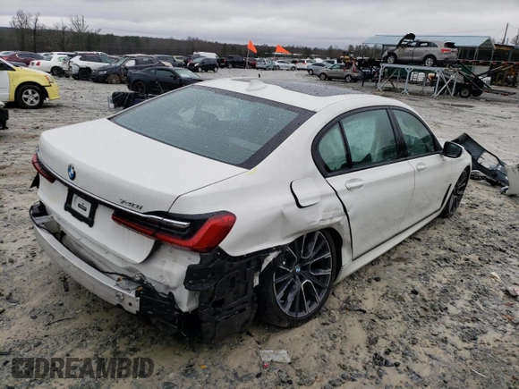 2020 BMW 7 Series 740i with VIN WBA7T2C09LGL18091, listed as a Copart auction lot 41369533 with 5,932 mi miles. Bid and sale history available at carsss.com. Image 3.