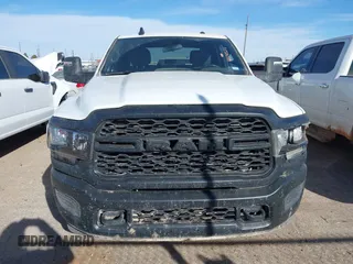 2024 Ram 2500 Tradesman with VIN 3C6UR5HL7RG157723, listed as a IAAI auction lot 41128531 with 56,820 mi miles and . Bid and sale history available at DreamBid. Image 12.
