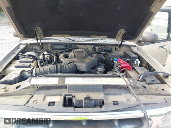 1999 Ford Explorer XLT with VIN 1FMZU34E3XUA80301, listed as a IAAI auction lot 42094304 with 145,373 mi miles and . Bid and sale history available at DreamBid. Image 10.
